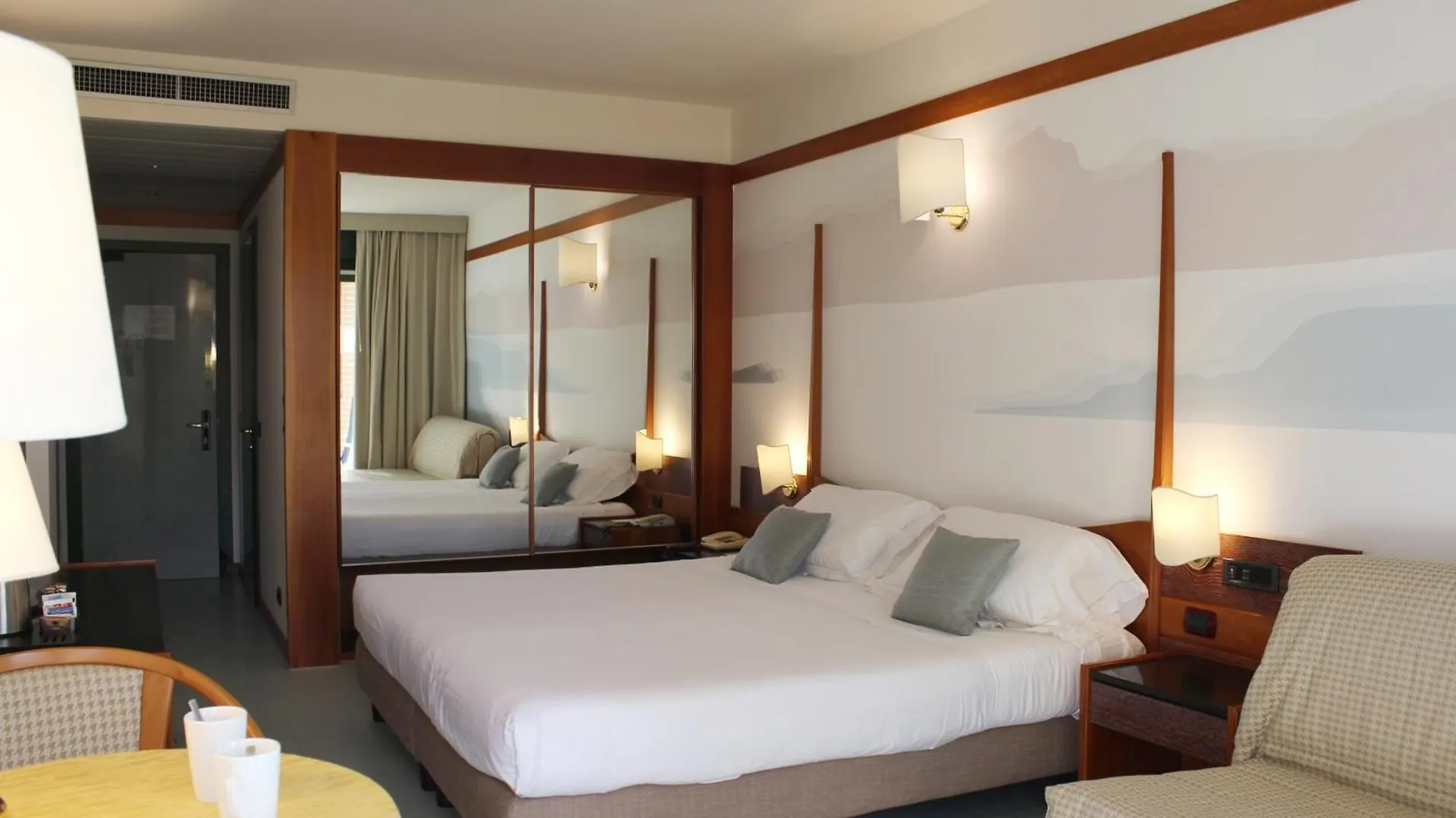 Hotel Du Lac Et Bellevue Bardolino 4*,