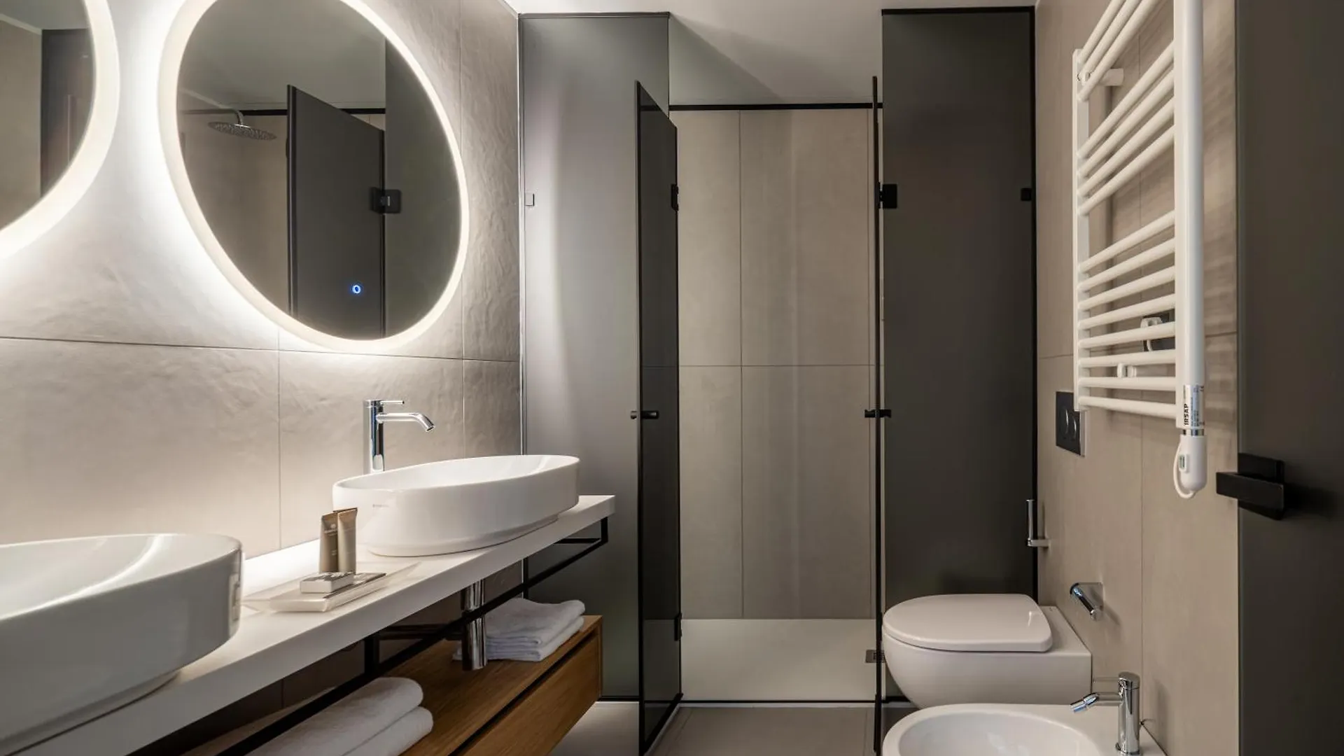Hotel Du Lac Et Bellevue Bardolino 4*,  Italy