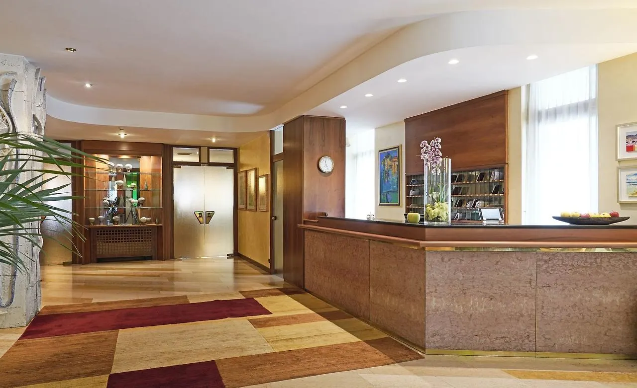 ****  Hotel Du Lac Et Bellevue Bardolino Italy