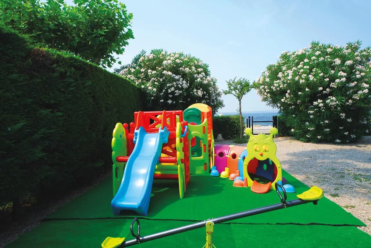 Hotel Du Lac et Bellevue Bardolino 4*,